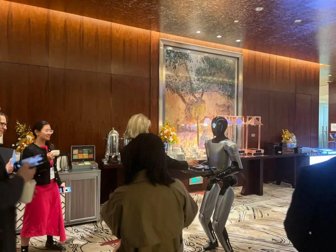 MagicBot ''Xiaomai'' Becomes the First Chinese Humanoid to Deliver Live Service at a Top-Tier Global Finance Summit MagicBot ''Xiaomai'' Becomes the First Chinese Humanoid to Deliver Live Service at a Top-Tier Global Finance Summit