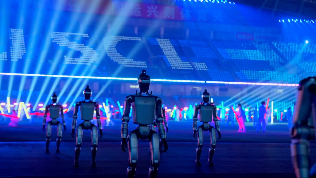 300 Robots, Zero Errors: MagicLab Delivers the World's Largest Outdoor Robot Swarm Performance in Torrential Rain